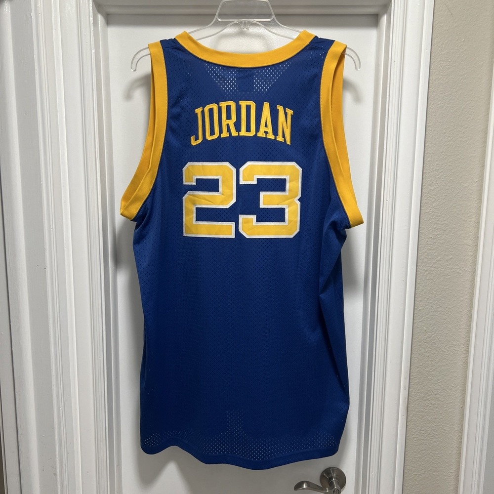 Jordan #23 BUCS Size‎ 3 XL Vintage Jersey Stitched